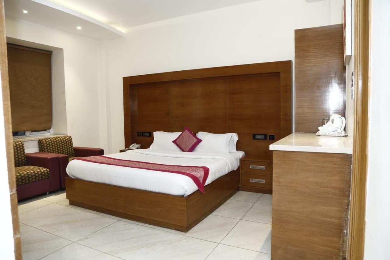 Hotel Pacific Roorkee Exterior foto